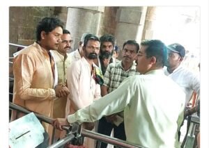 ऋषव गुप्ता - खंडवा कलेक्टर